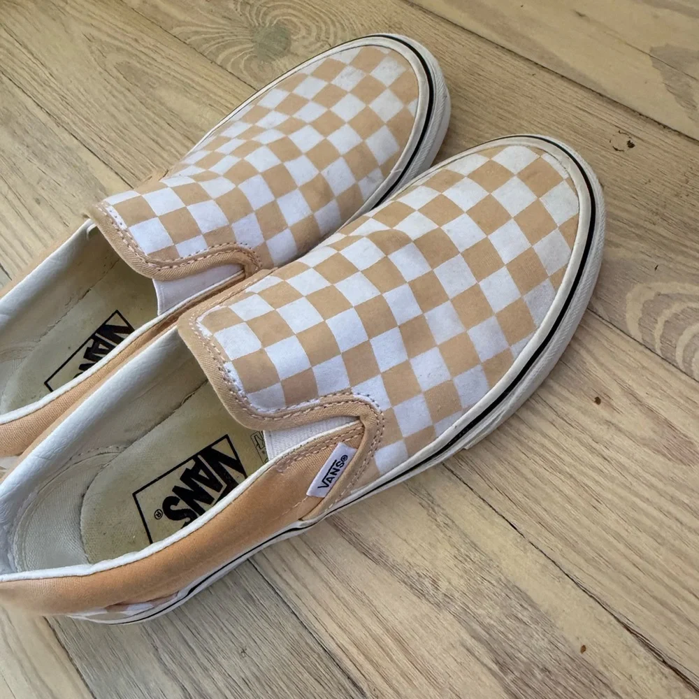 Women’s Vans Peach and White Checkerboard Slip On Sneakers - Picture 10 of 11
